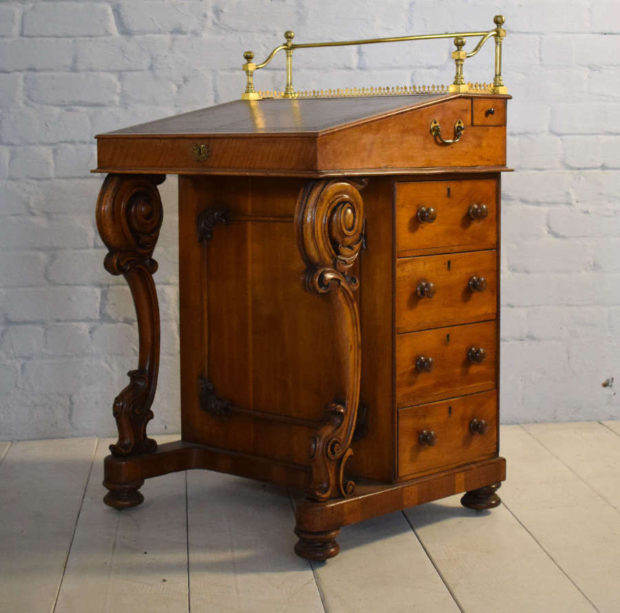 Exquisite Victorian Satinwood Davenport Desk